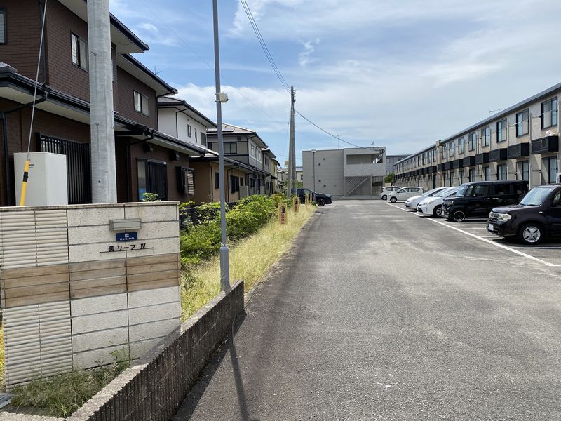 クレイノ美リーフⅣ 駐車場