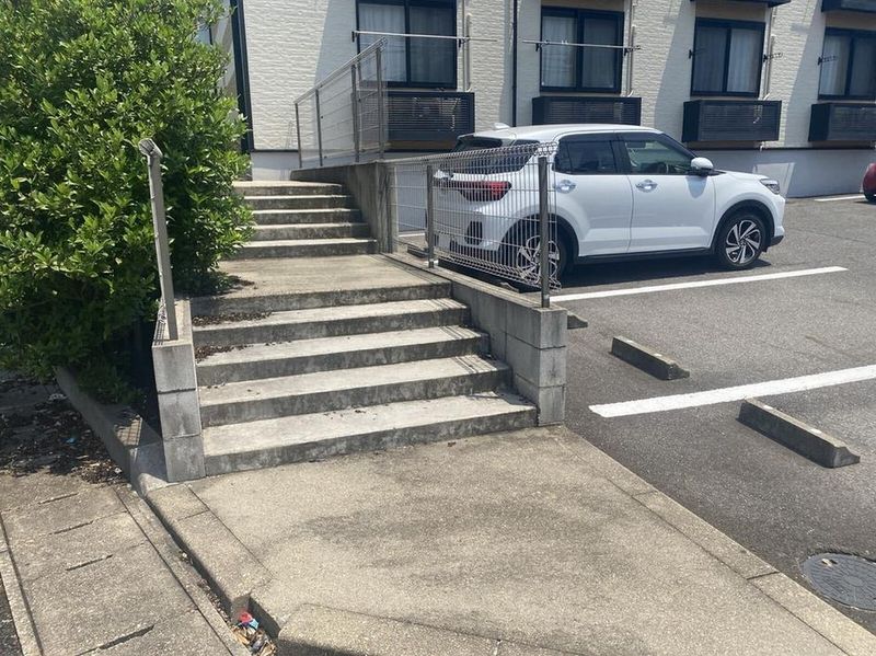 レオパレスアトリウム エントランス