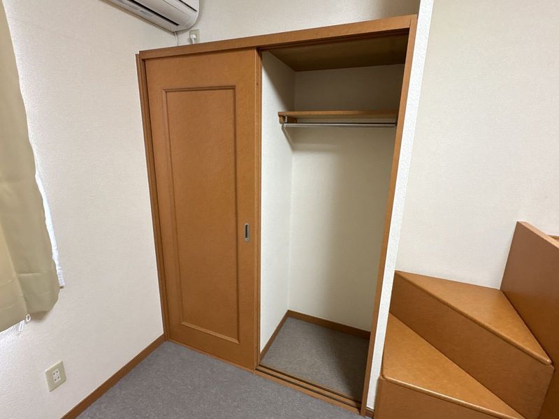 レオパレス三丁田 収納
