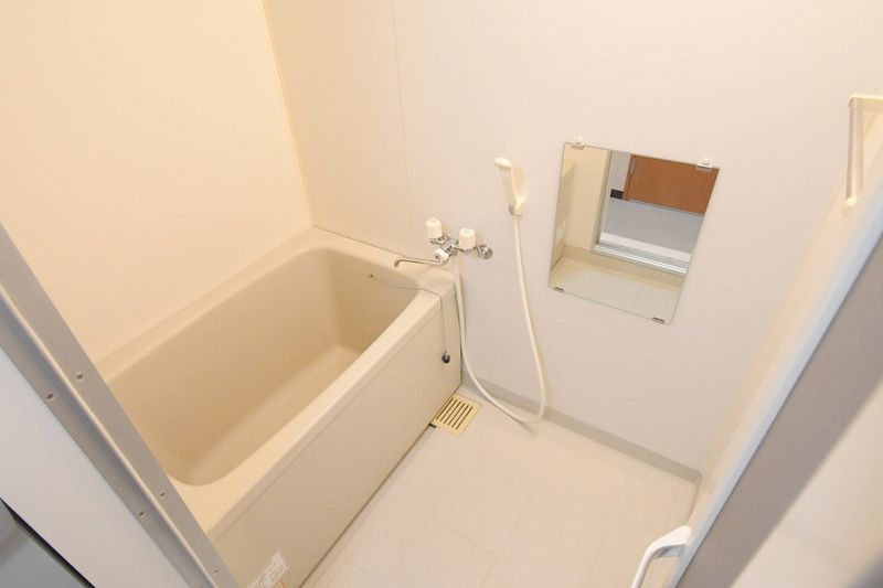 レオパレスＦｌａｔ新栄 風呂
