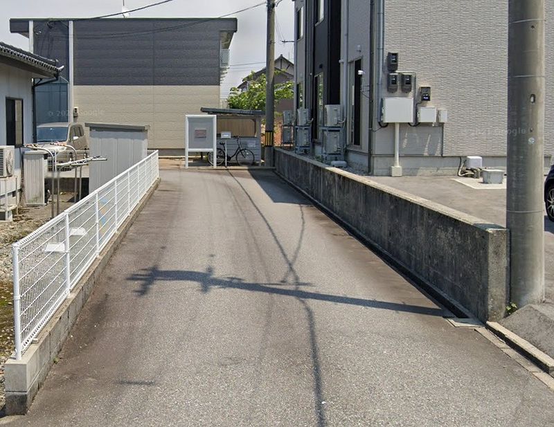 レオパレスクワイエット 駐車場