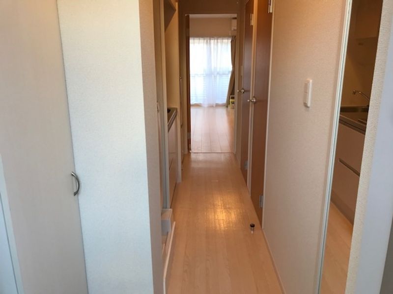 クレイノアムール 玄関
