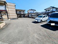 レオパレス夢見 駐車場