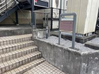 レオパレスコスモスカイ エントランス