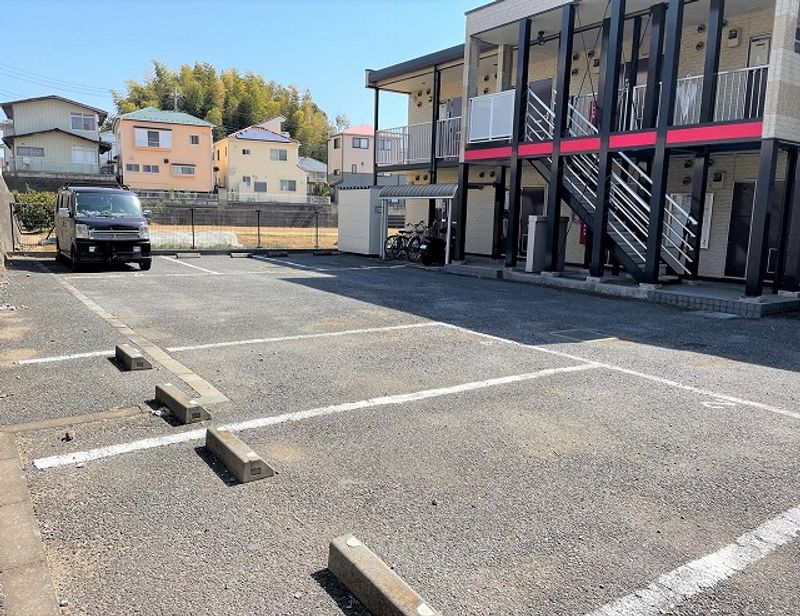 レオパレスグリーンタカタⅡ 駐車場