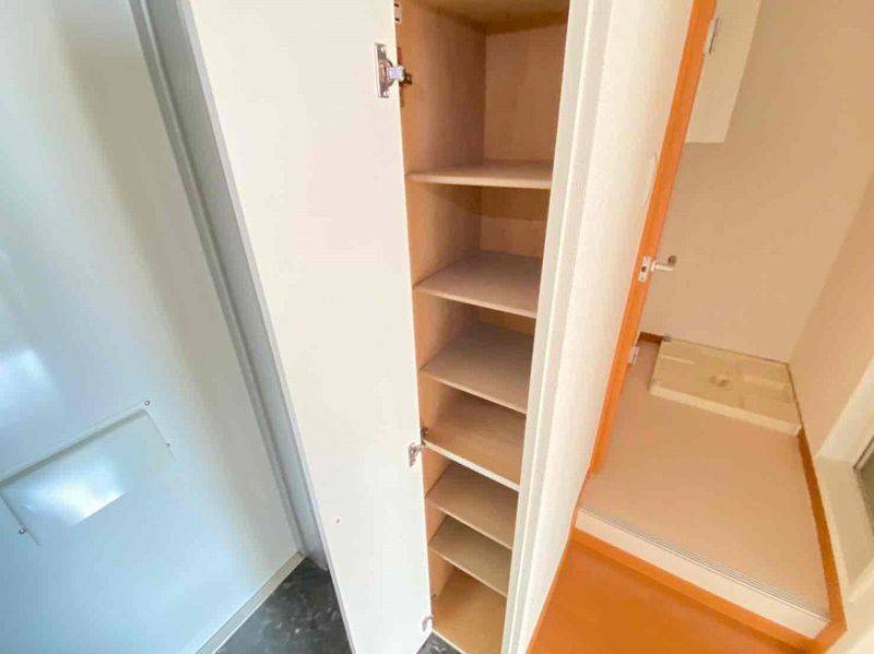 レオパレスゆかり荘 収納