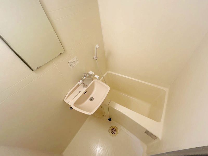 レオパレスラルジュ 風呂