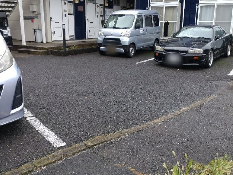 レオパレス新百合 駐車場