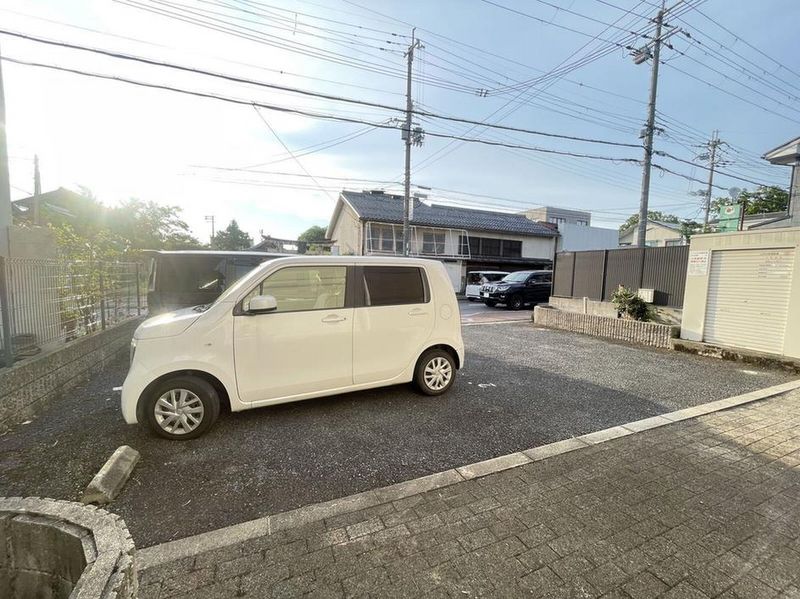 レオパレスＫ＆Ｋ　Ⅰ 駐車場