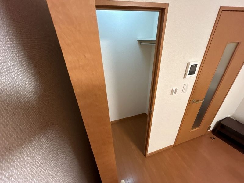 レオパレスＮＥＸＴ　ＤＯＯＲ 収納