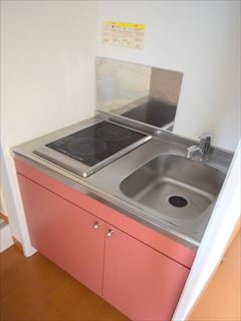 レオパレスラーク キッチン