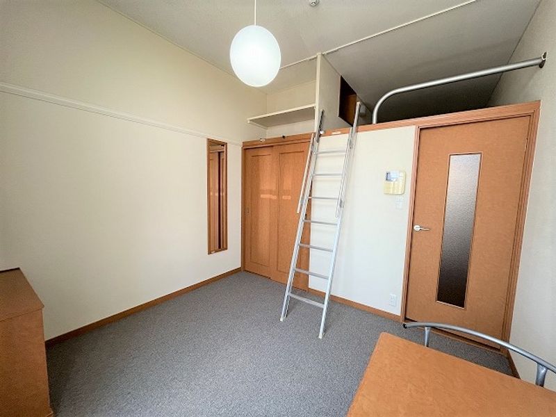 レオパレスルーク 寝室