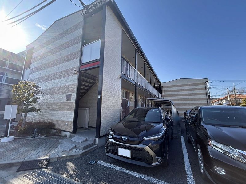 レオパレスＳＴフロント指扇 外観