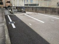 レオパレス熊大東 駐車場