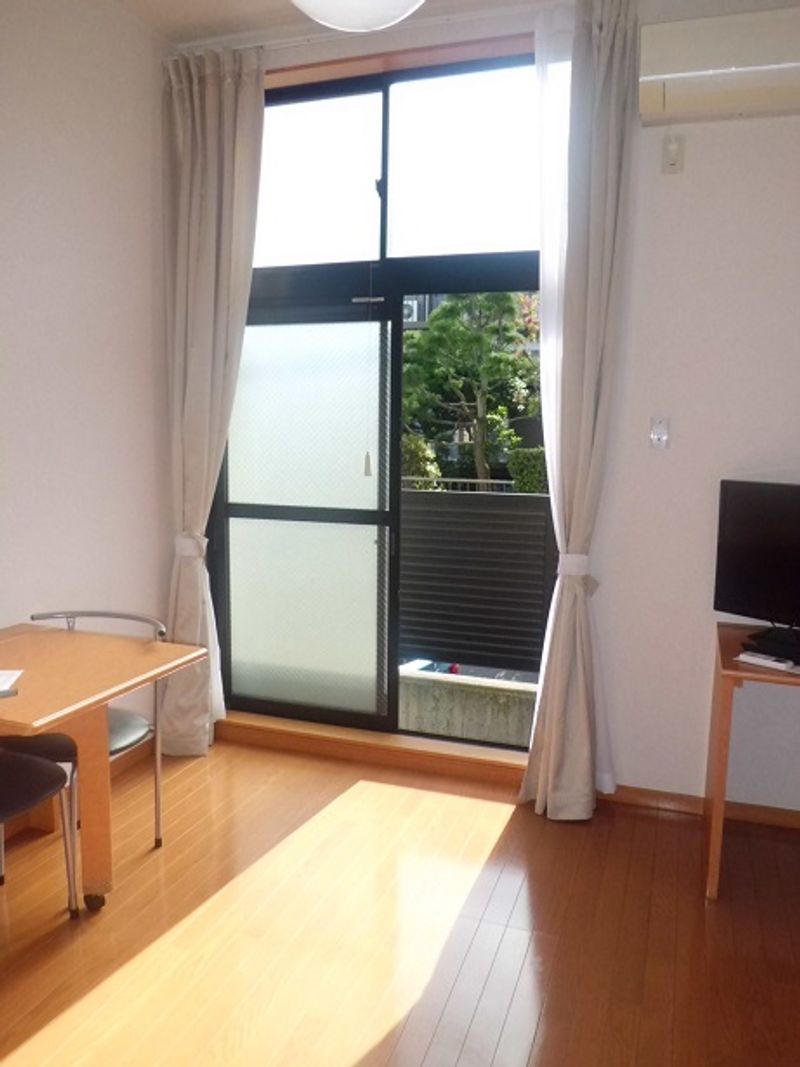 レオパレスインランドシーⅡ 居間