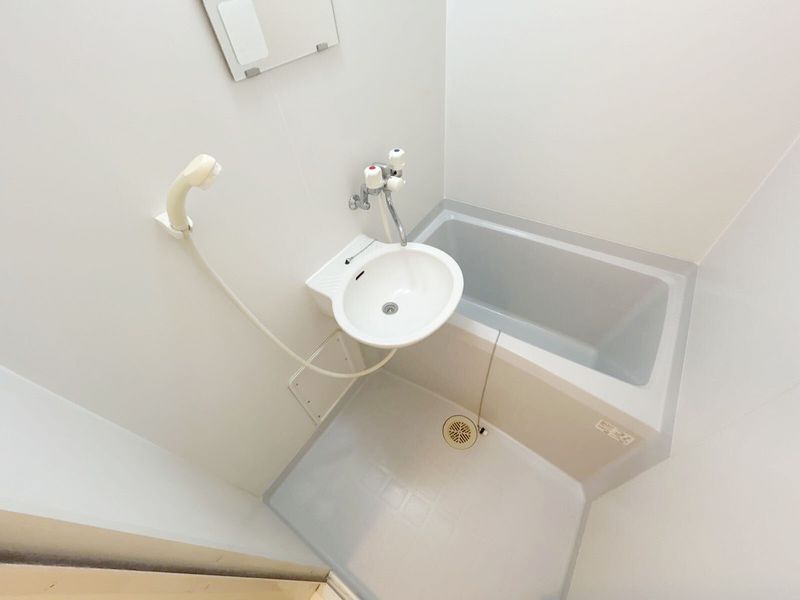 レオパレスサンヒダカ 風呂
