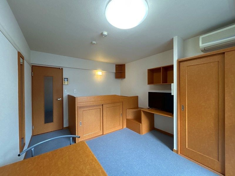 レオパレスエトワール 居間