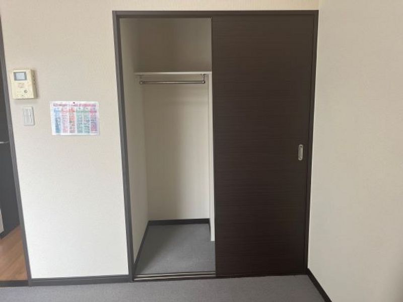 レオパレスコントワール御影石町 収納