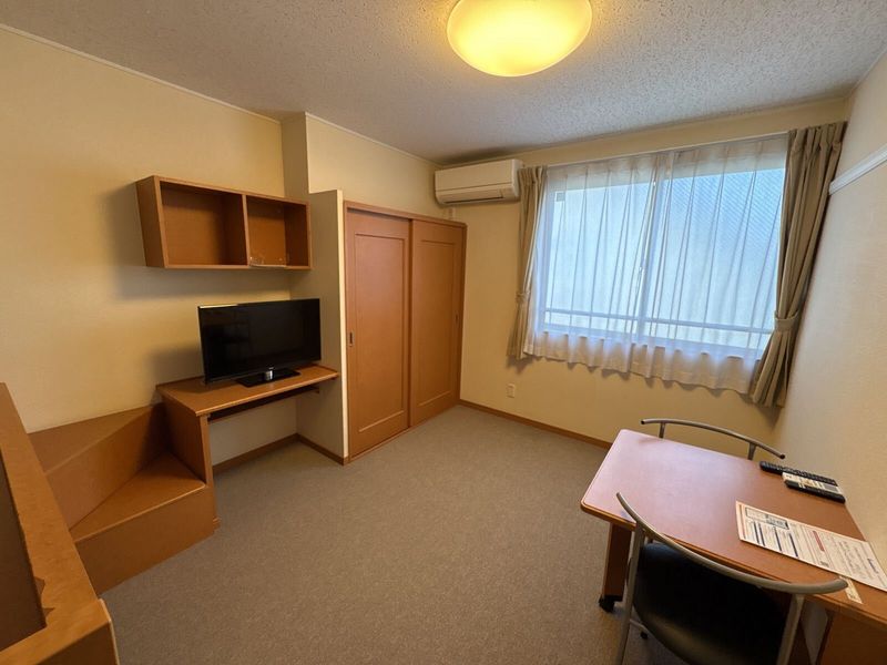 レオパレスレキア 居間