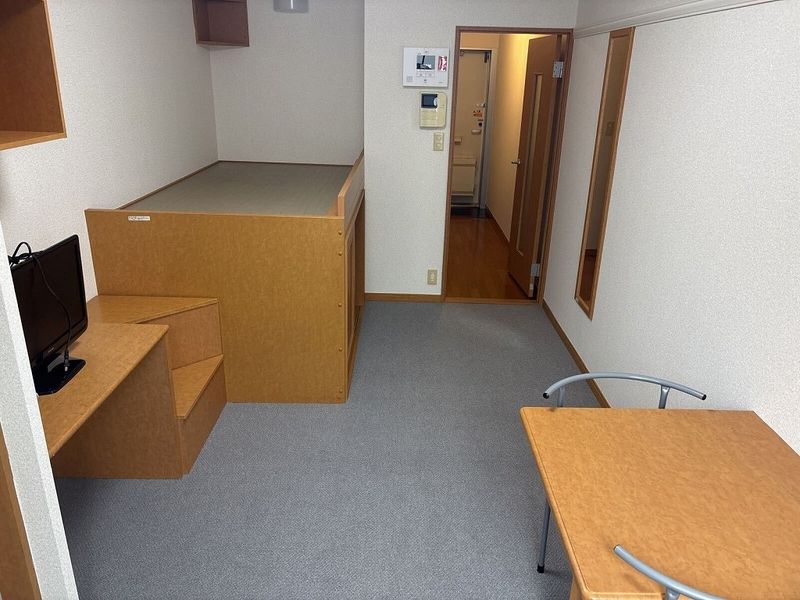 レオパレスカメリア 居間