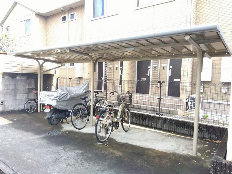 レオパレスウィスタリア坂出 共用部分