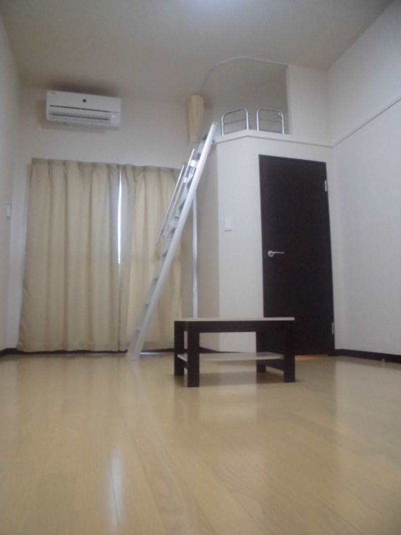 レオネクストラギ　Ⅱ 居間