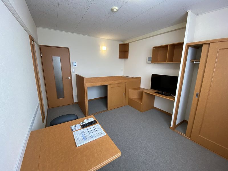 レオパレスドエール３４ 居間