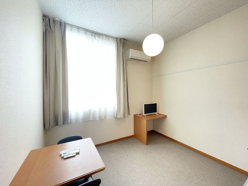 レオパレスブリランテ 居間