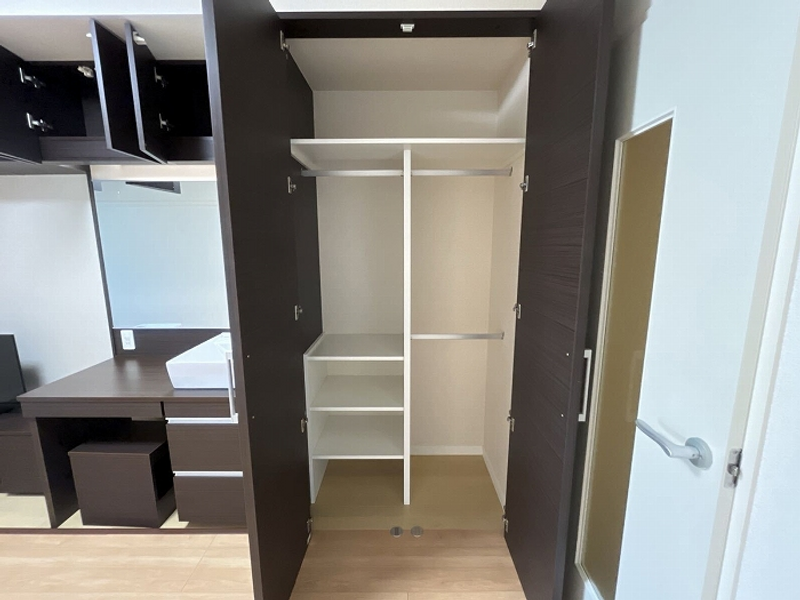 LEONEXT Excel Asahi VI 수납공간