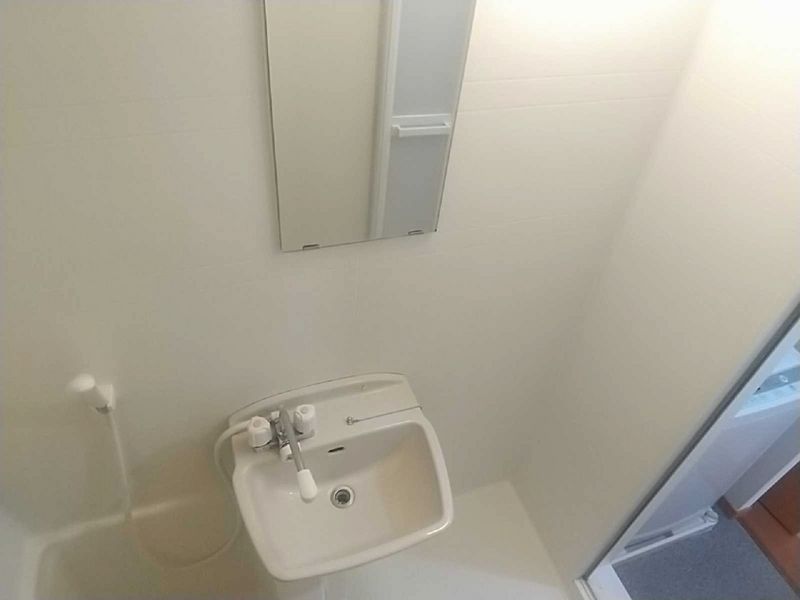 レオパレス山百合 洗面台