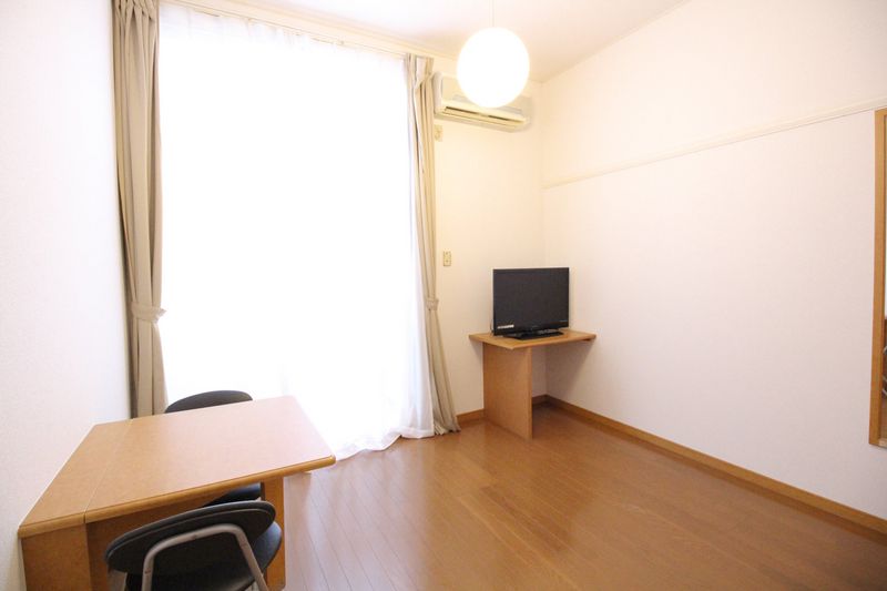 レオパレスｇｒｏｗ 居間