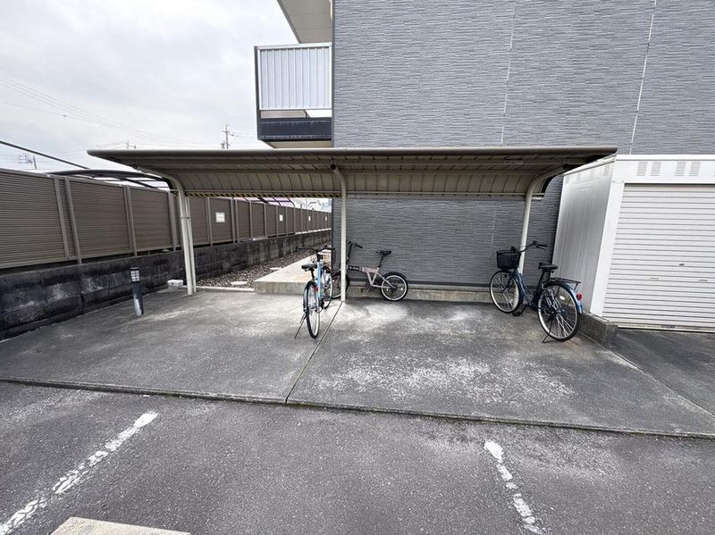 leopalace sky away Shared spaces