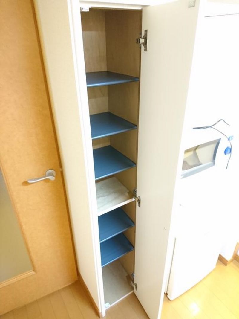 レオパレスリブェール 収納