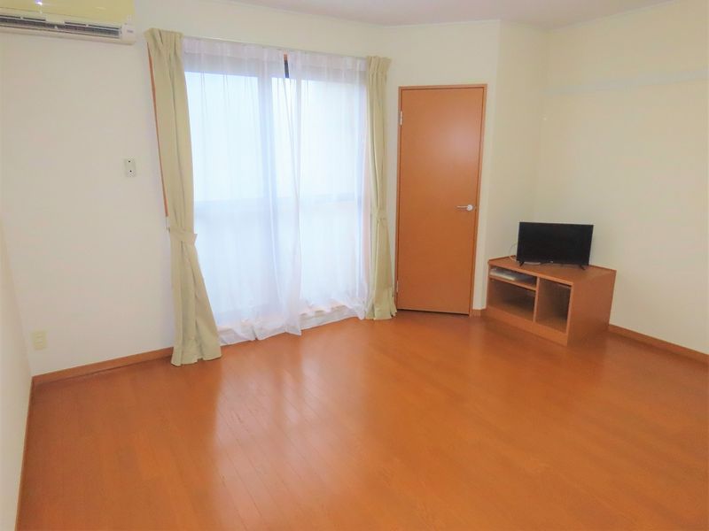 レオパレス檀田Ｃ 居間