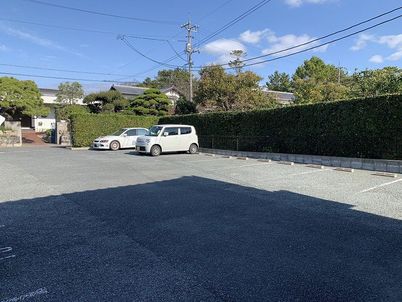 レオパレス萩 駐車場