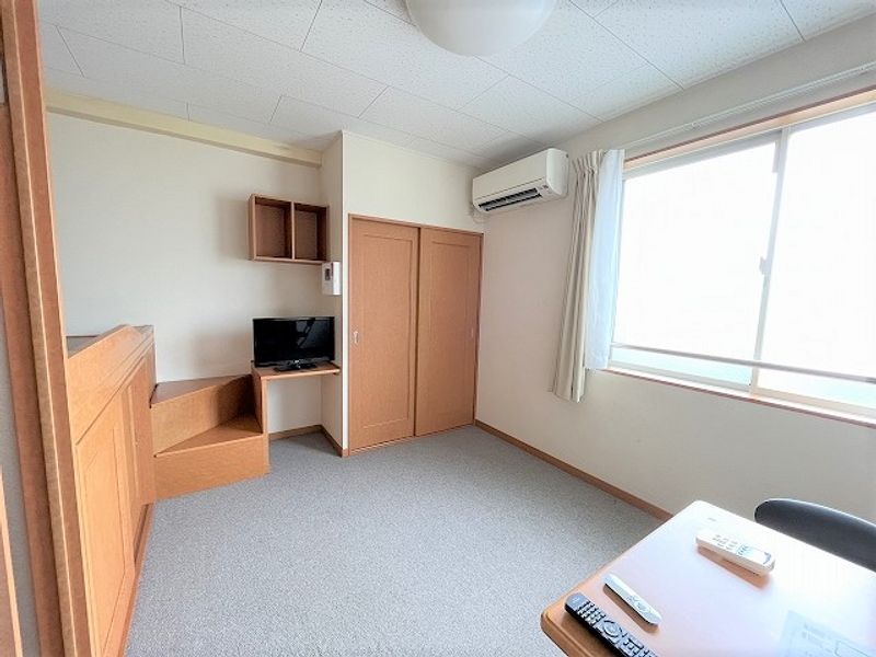 レオパレスＰｉｓｔａＣ 居間