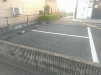 レオパレスＨＳＩ　ＲＩＶＥＲ 駐車場