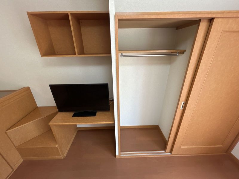 レオパレスイースタンＢ 収納