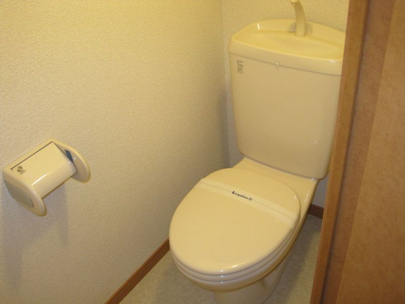 レオパレスパレーゼ丸山２ トイレ