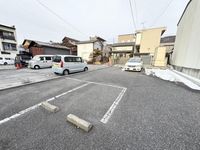 leopalace Wakana 停车场