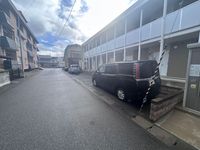 leopalace Hinata 停车场