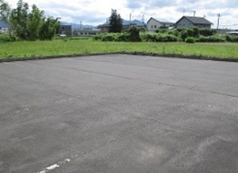 レオパレス城南 駐車場