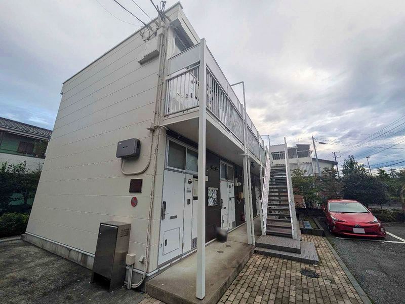 レオパレスラ・ポール 外観