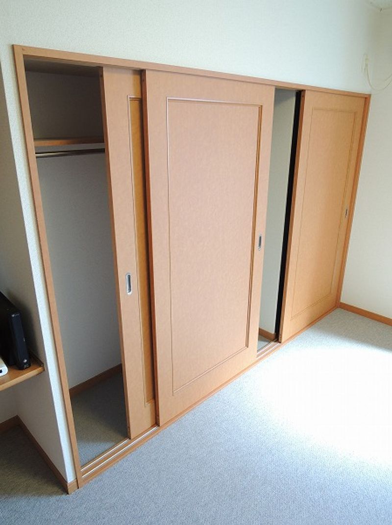 レオパレスセキバＡ 収納