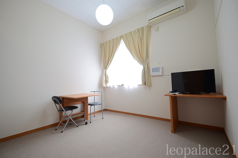 leopalace KOIZUMI Living room