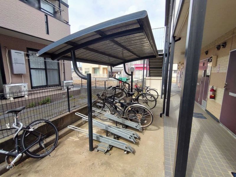 レオパレスサンピュア丸山 共用部分