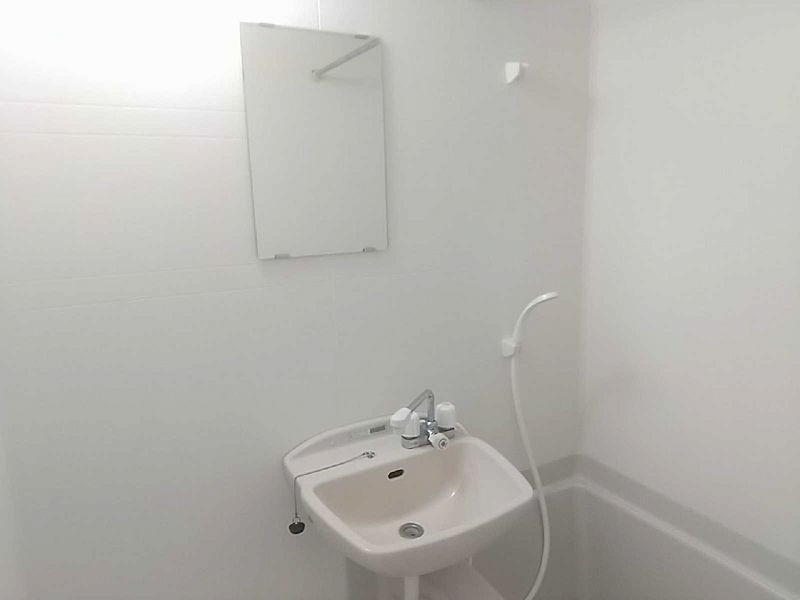 レオパレスパレス中田 洗面台