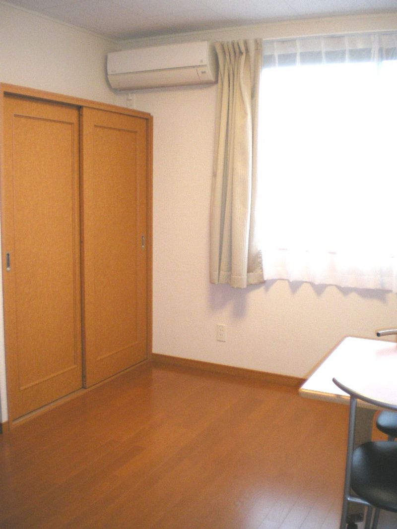レオパレス蔵王 居間