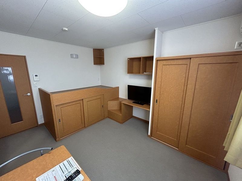 レオパレスオアシス中田 居間