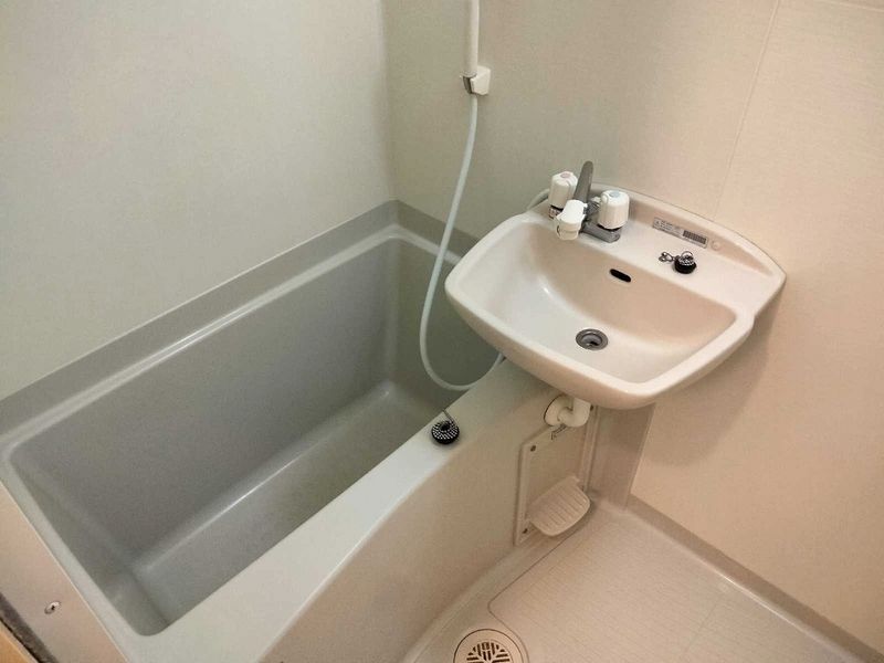 レオパレスアルビレオ 風呂